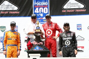 Chip Ganassi und sein Podium (c) Chris Jones/IndyCar Media