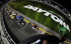 2014_NSCS_Sprint_Unlimited_Green_Flag