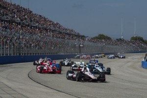 die gut gefüllte Tribüne im Vorjahr (c) Chris Owens/ IndyCar Media